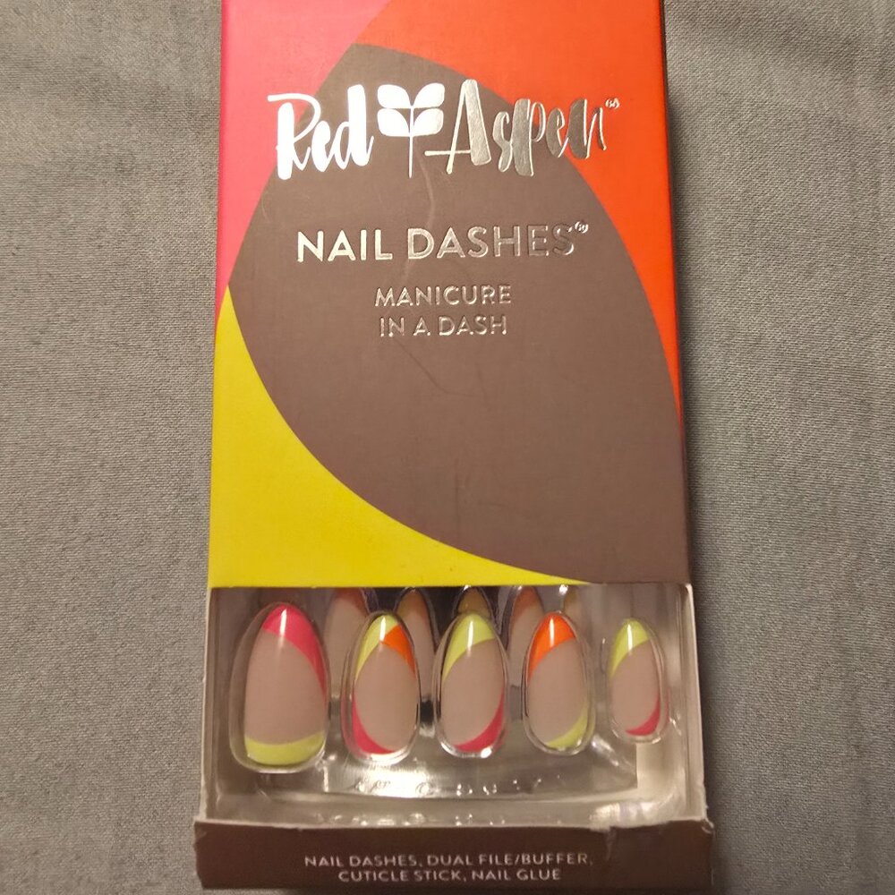Red‎ Aspen Nail Dashes ✨Sunset Days Regan - NIB